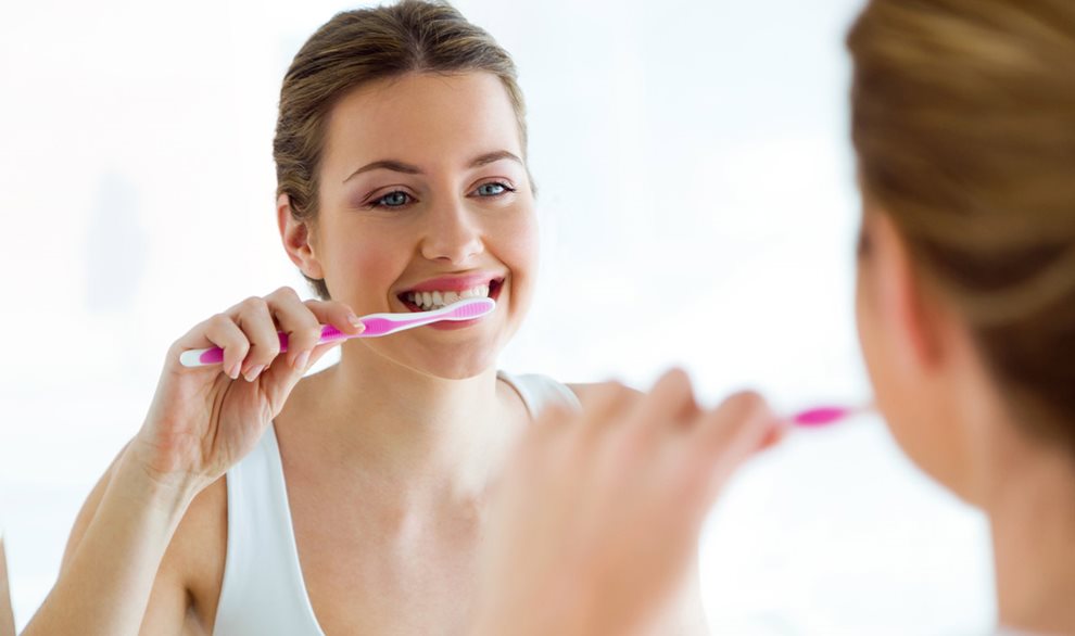 Prevención de la periodontitis - Luis Sánchez, dentista en Getxo