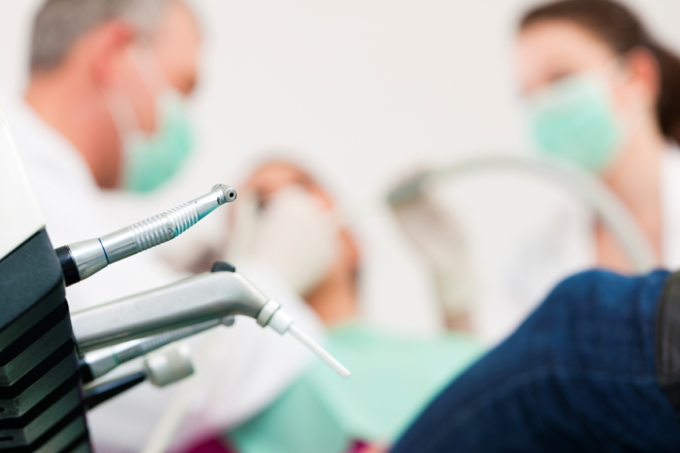 Clínica dental de implantes dentales en Getxo - Luis Sánchez 