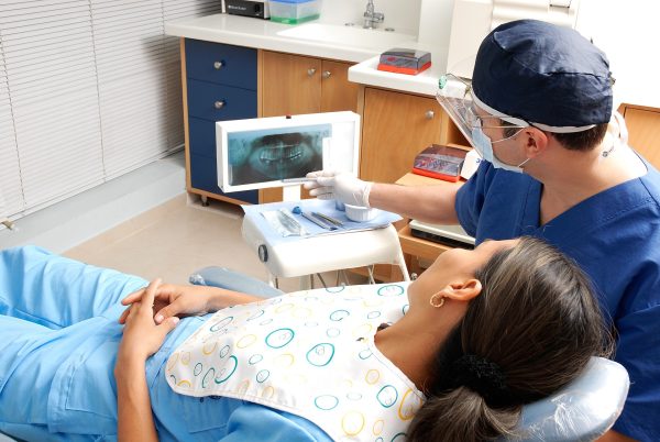que son las encias retraidas Qué son las encías retraídas - Belén Pérez clínica dental en Getxo